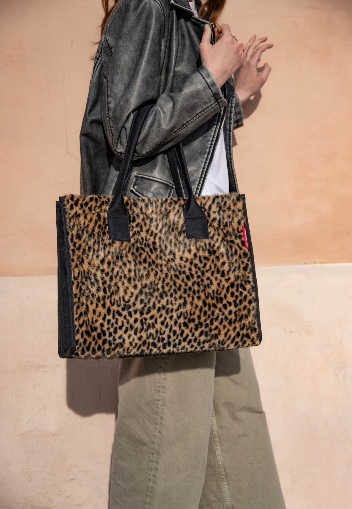 reisenthel Daily Shopper Leo Fake Fur Tote Bag