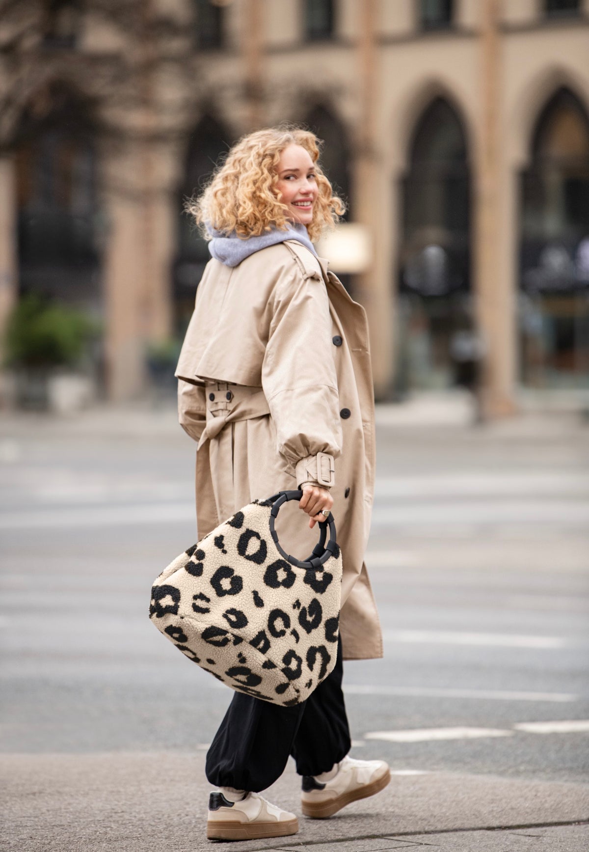 reisenthel Loopbag Hobo Teddy Leo Cream Shopper