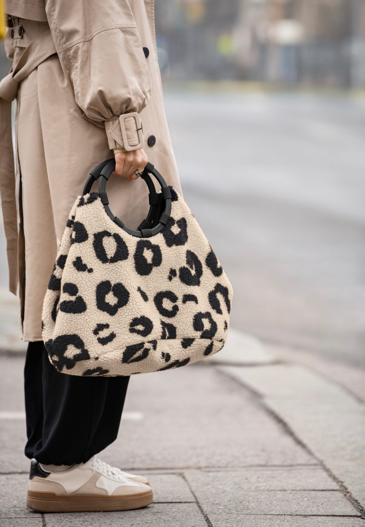 reisenthel Loopbag Hobo Teddy Leo Cream Shopper