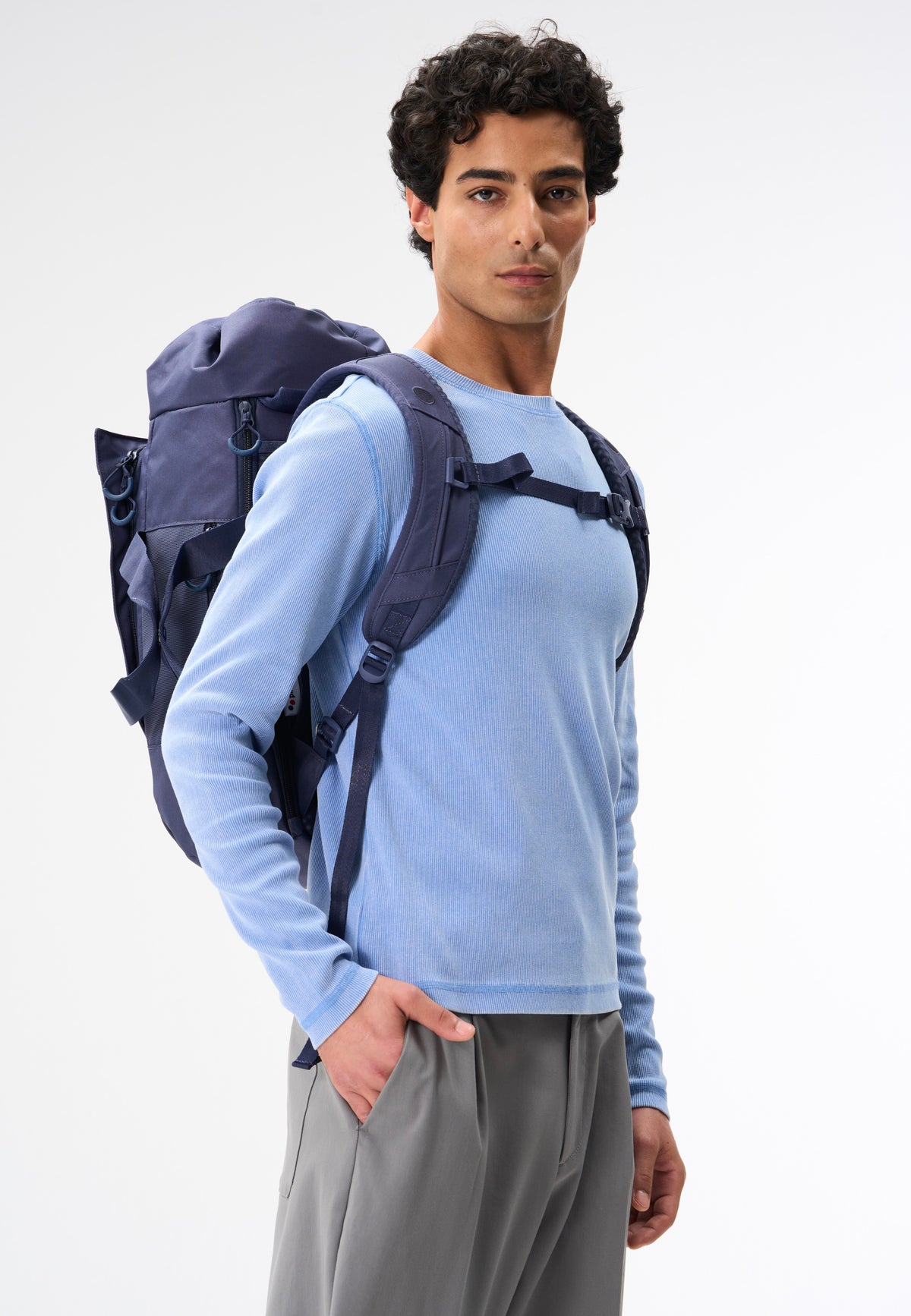 pinqponq Blok Medium Future Dusk Reiserucksack