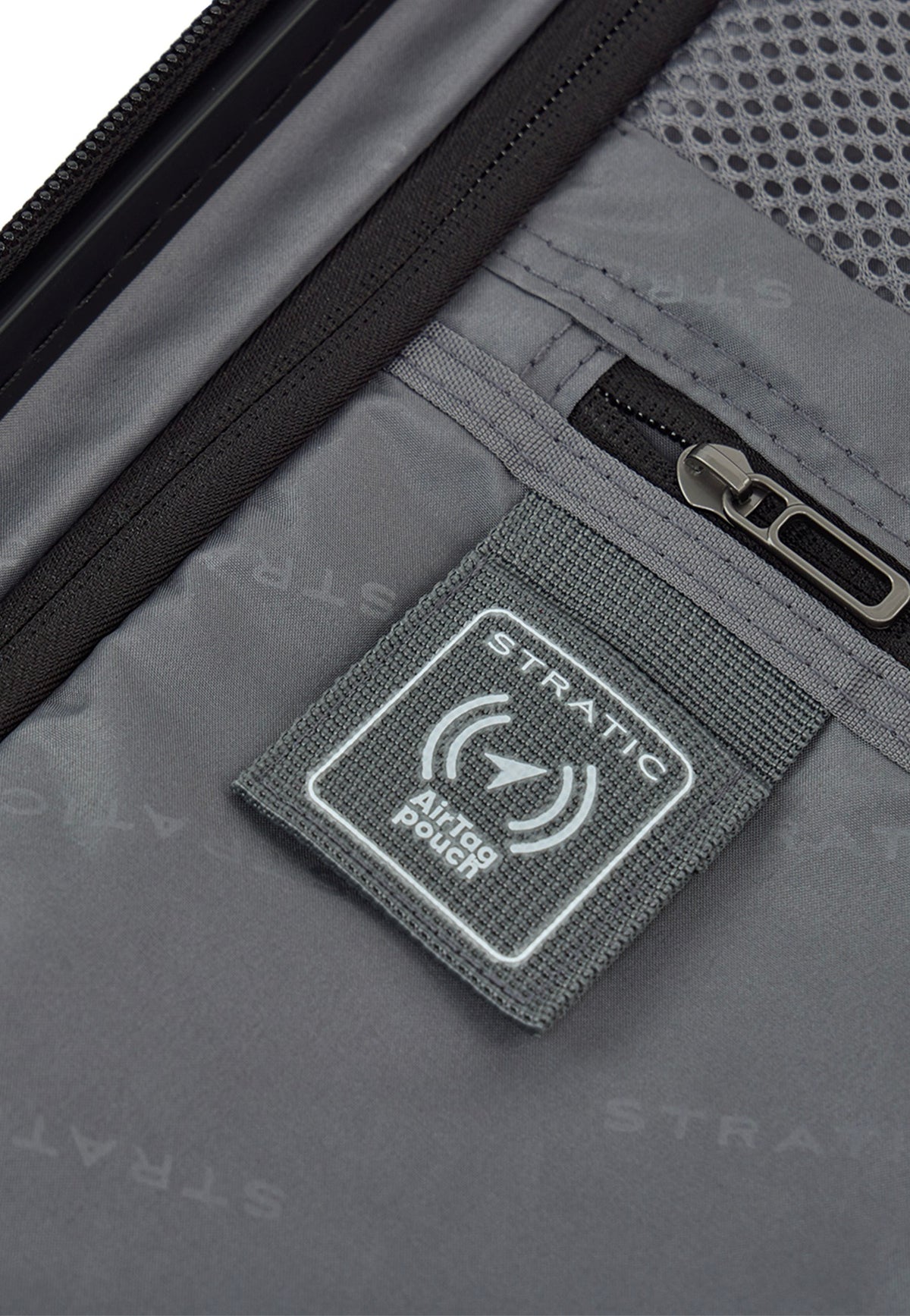 Stratic Phoenix ML Trolley L Black Koffer