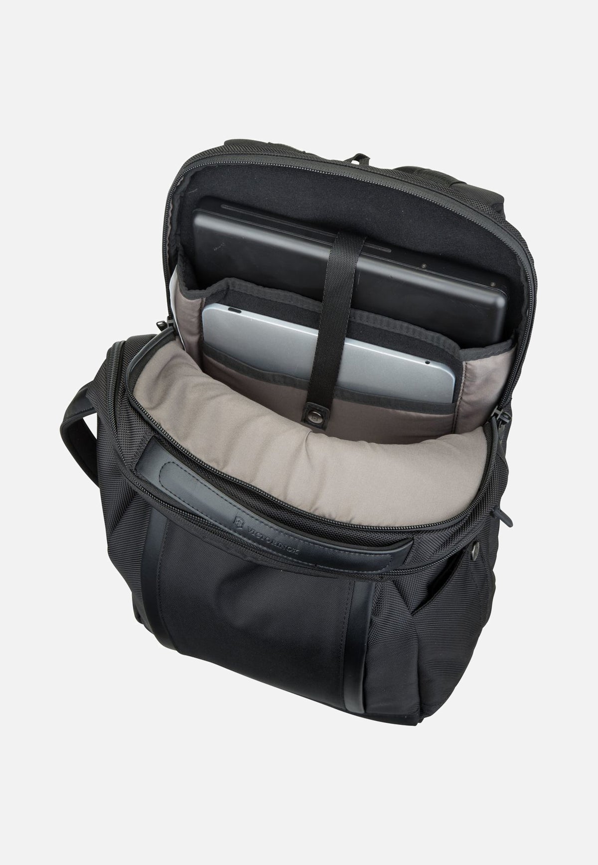 Victorinox Altmont Professional Deluxe Travel Laptop Black Rucksack