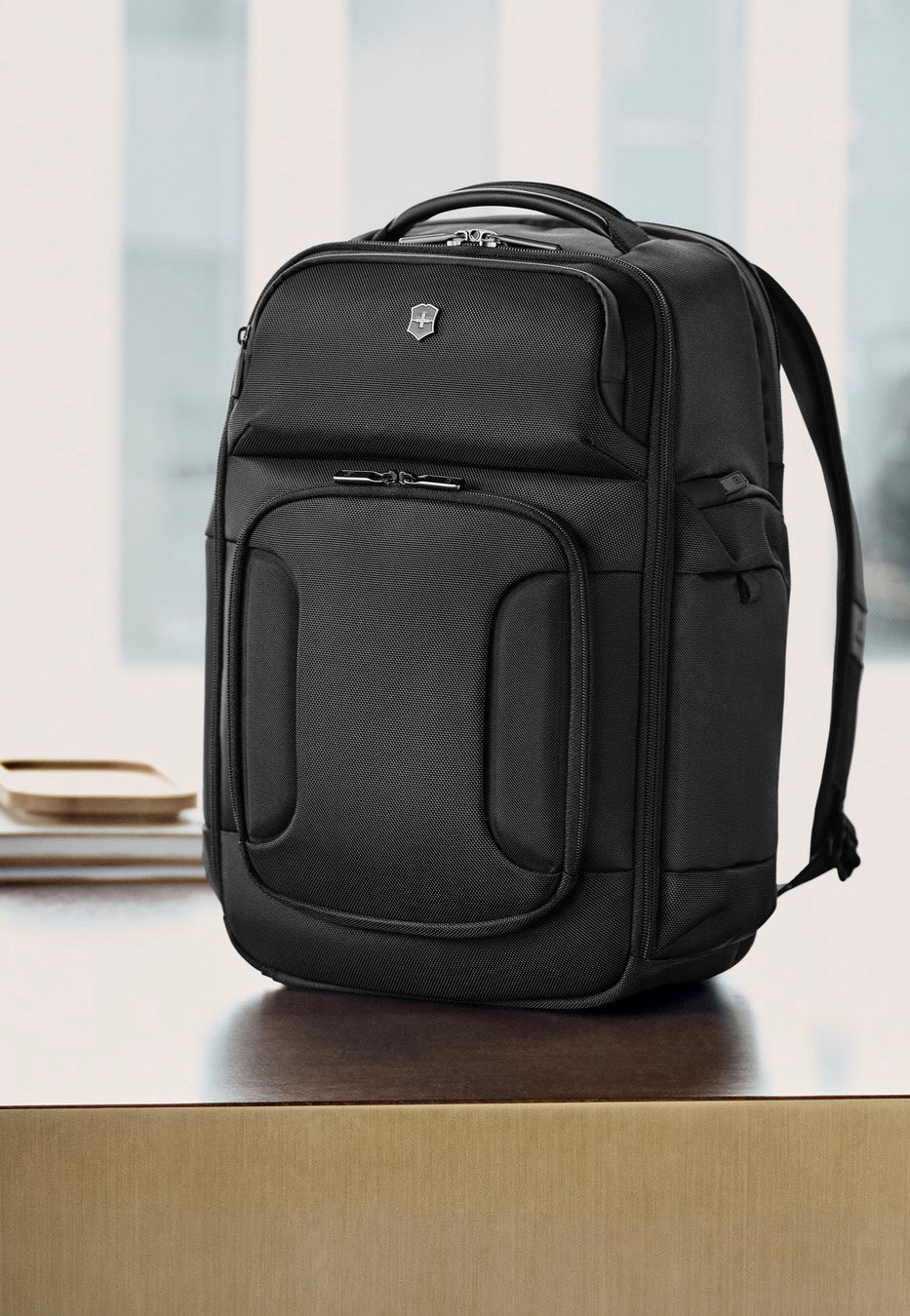 Victorinox Werks Traveler 7.0 Deluxe Black Rucksack