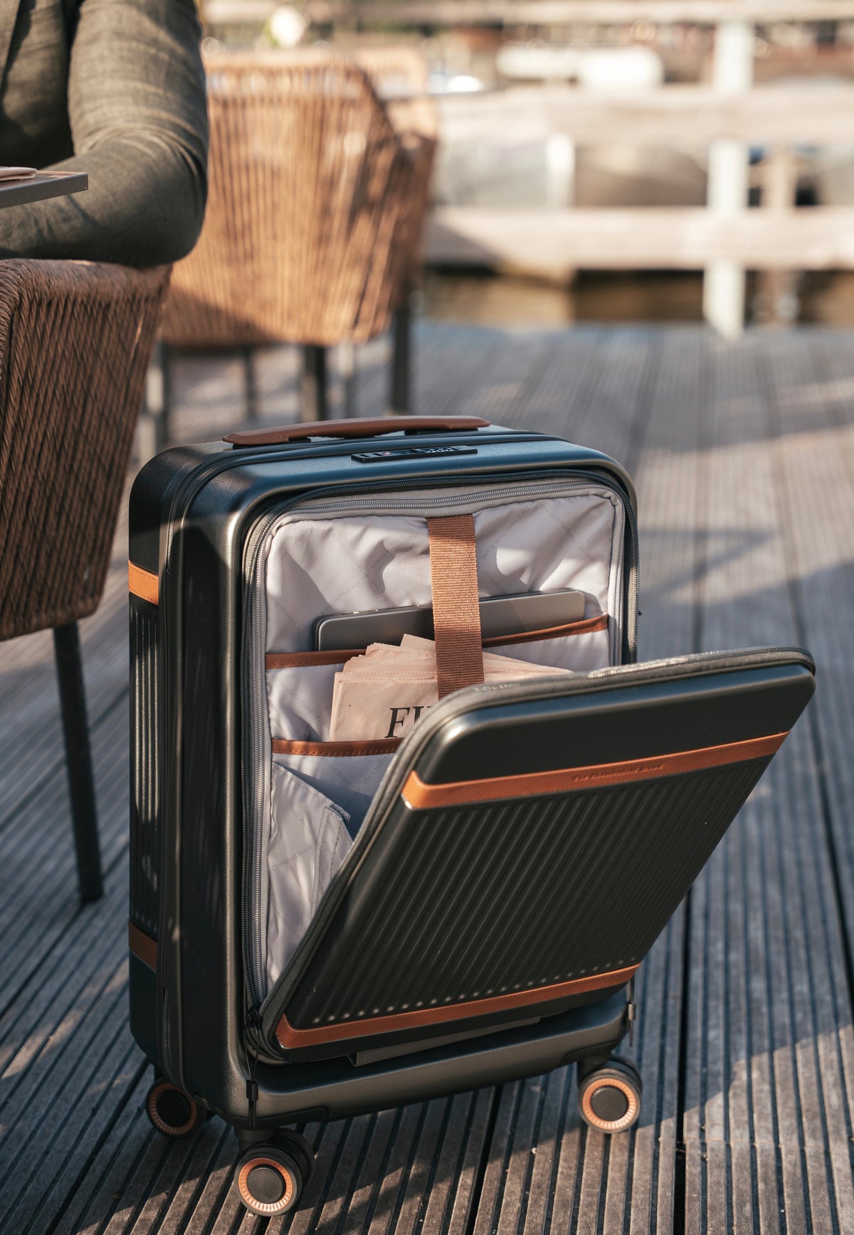 The Chesterfield Brand Zuna Cabin+ Urban Graphite Koffer