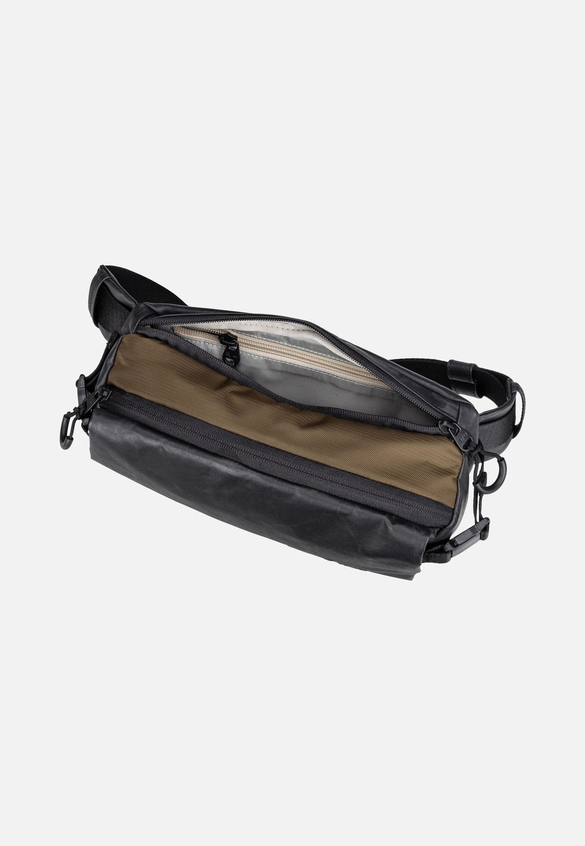 aunts & uncles Ishikari RE Black Sling Bag