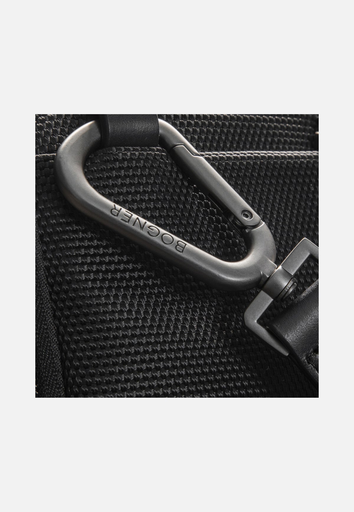Bogner Keystone Frank XSVZ Black Umhängetasche