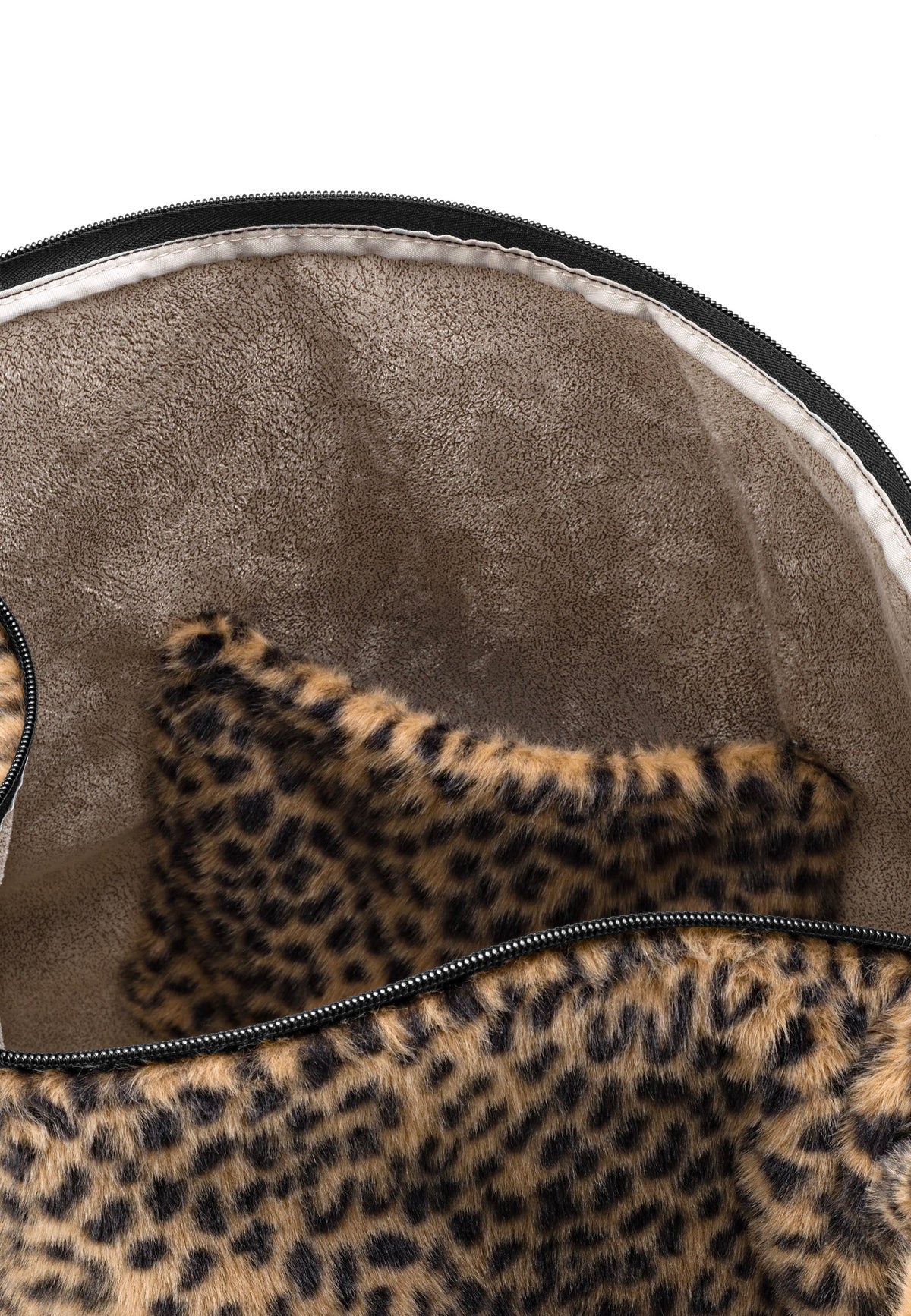 reisenthel Moonbag Leo Fake Fur Hobo Bag