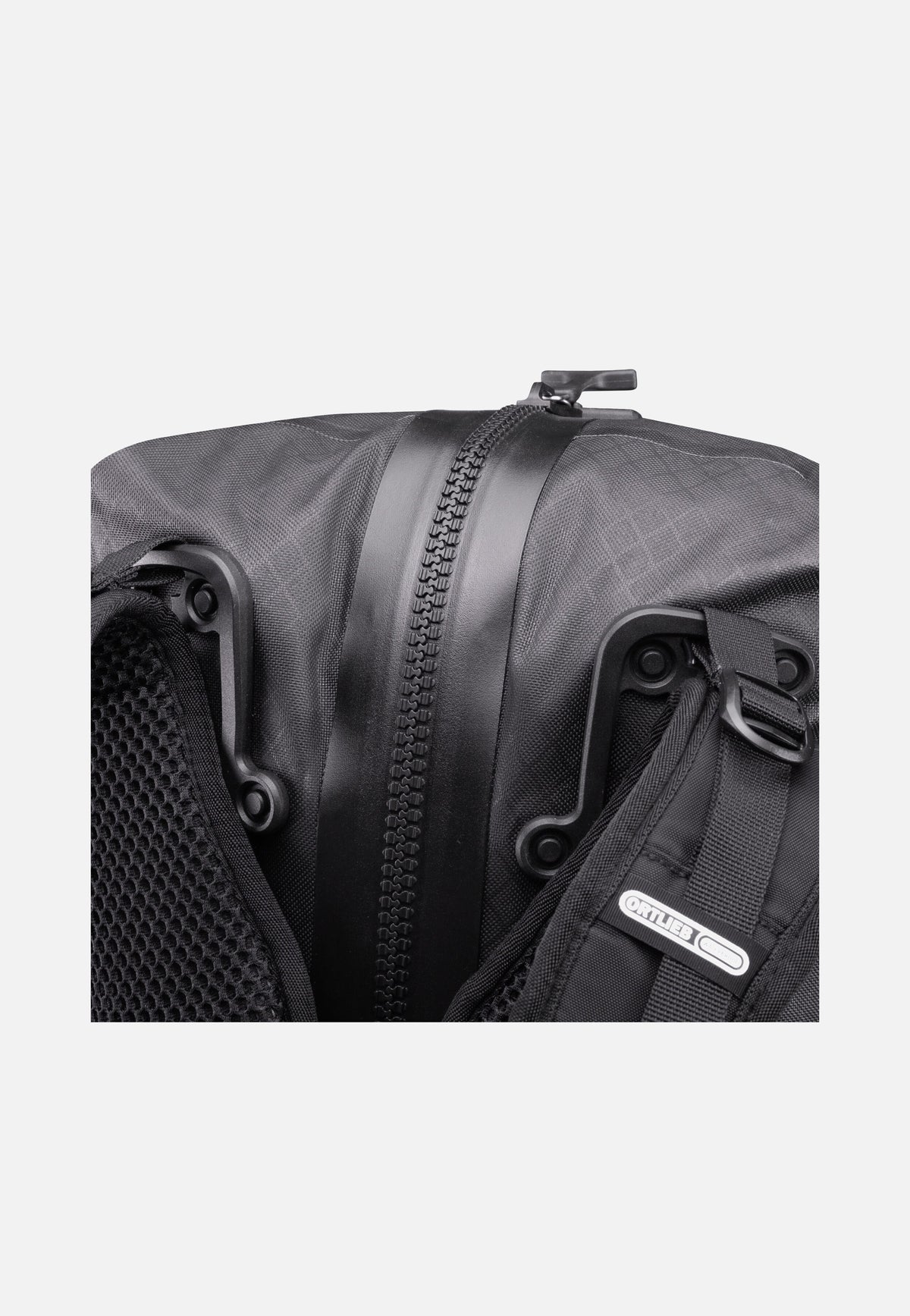 ORTLIEB Atrack Metrosphere 34 Black Embossed Reiserucksack