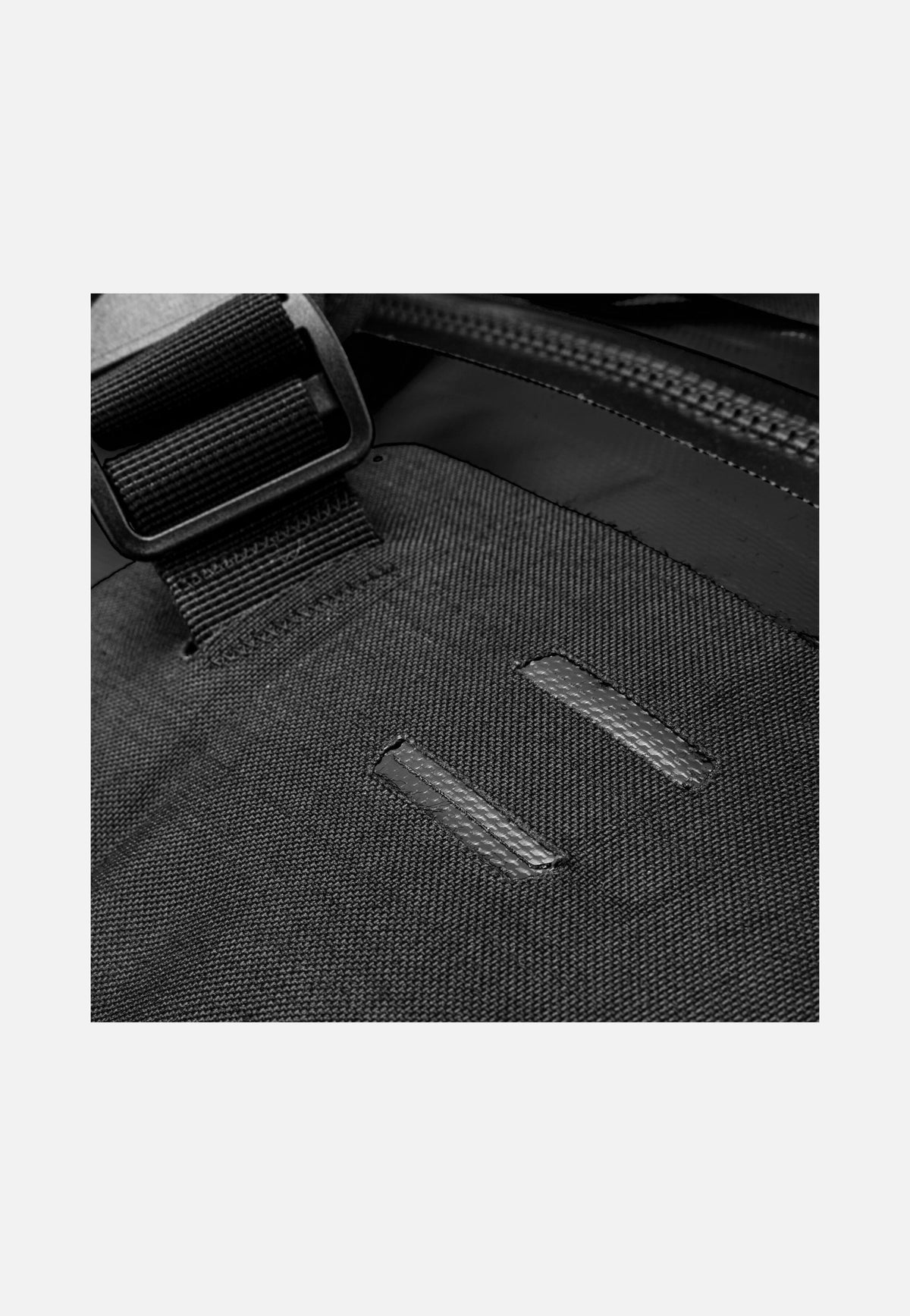 ORTLIEB Duffle RS 110L Schwarz Reisetasche mit Rollen