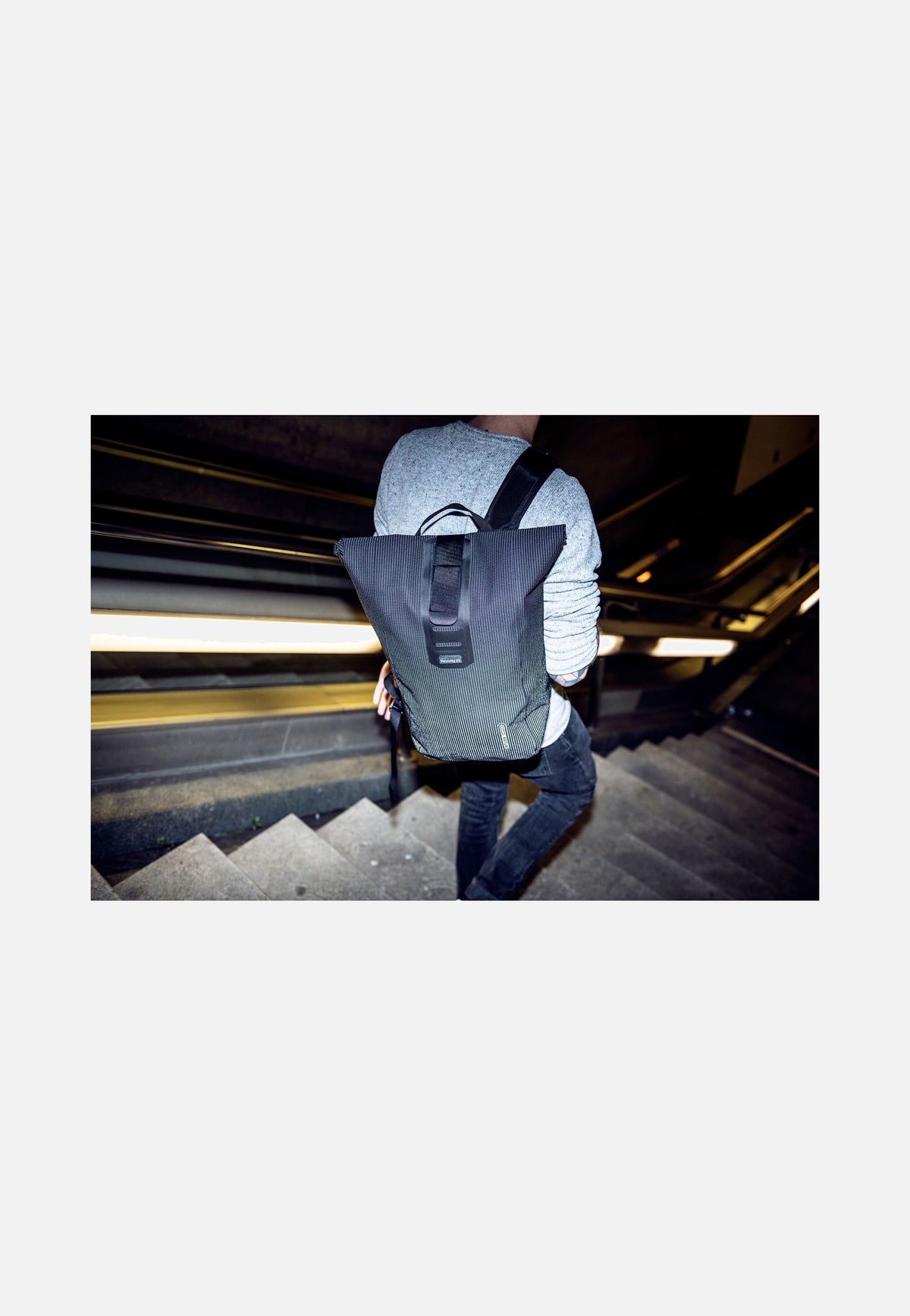 ORTLIEB Velocity High Visibility Schwarz Reflex Rolltop Rucksack
