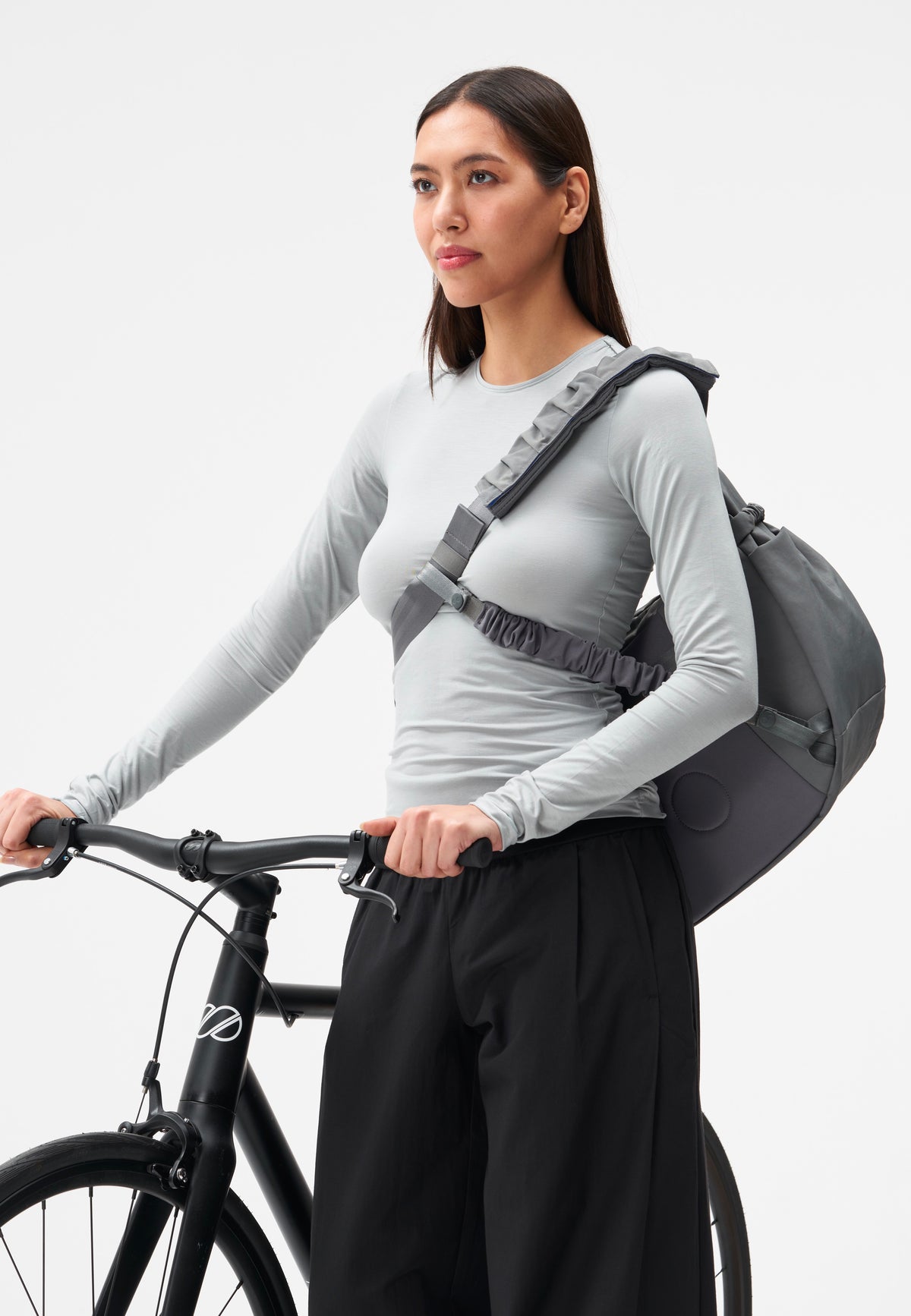 pinqponq Krumm Large Crinkle Grey Hobo Bag