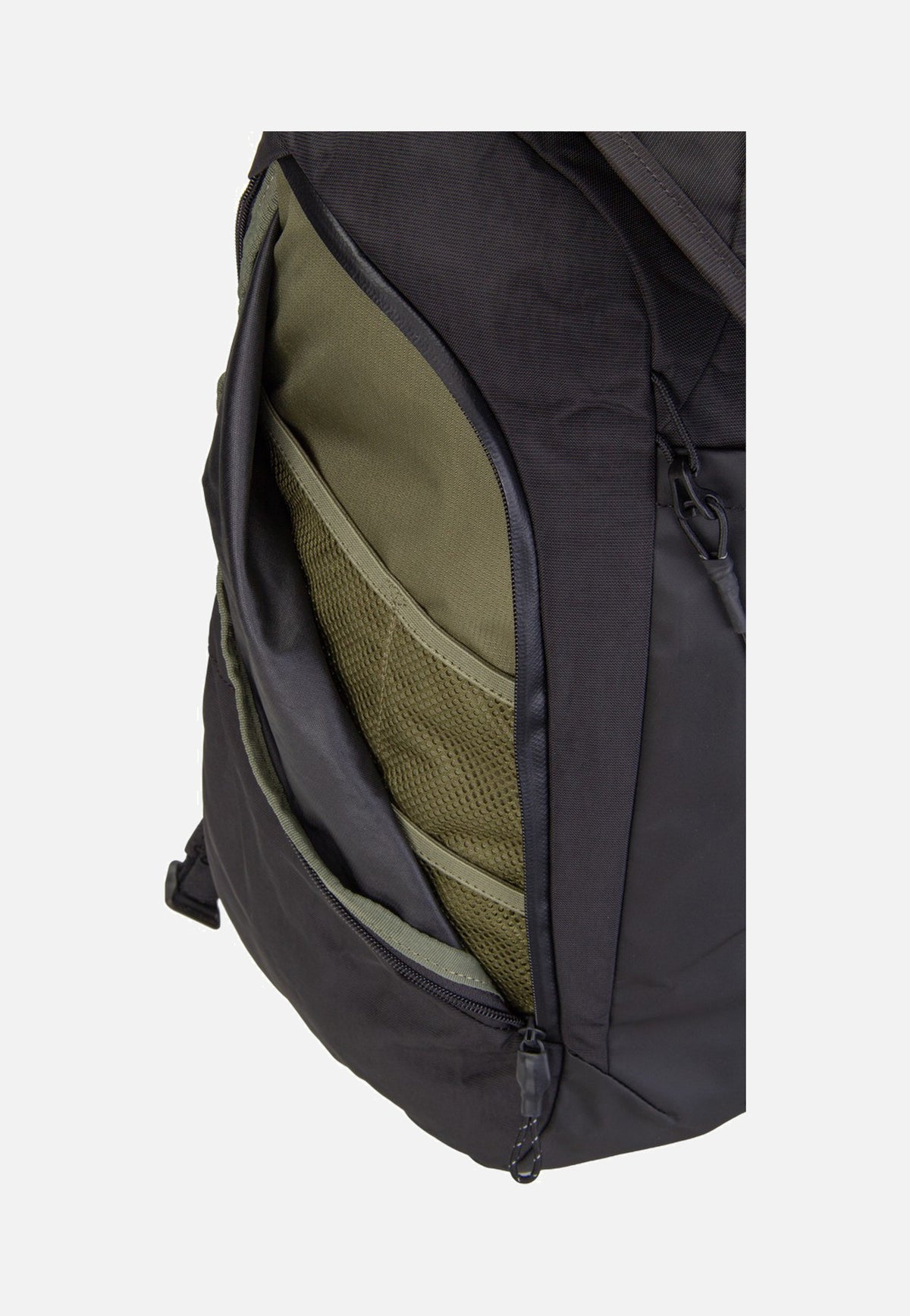 Thule Paramount Commuter 28L Black Fahrradrucksack