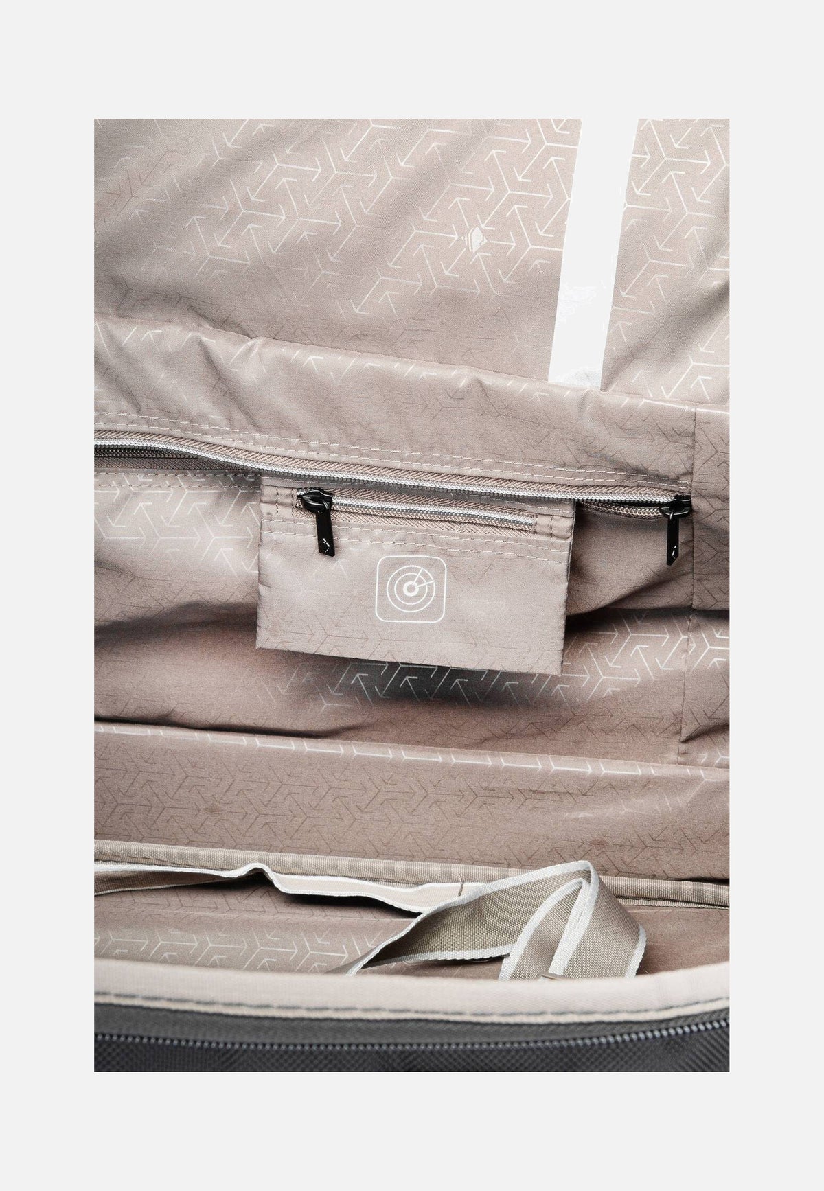 travelite Crosslite M Schwarz Reisetasche mit Rollen